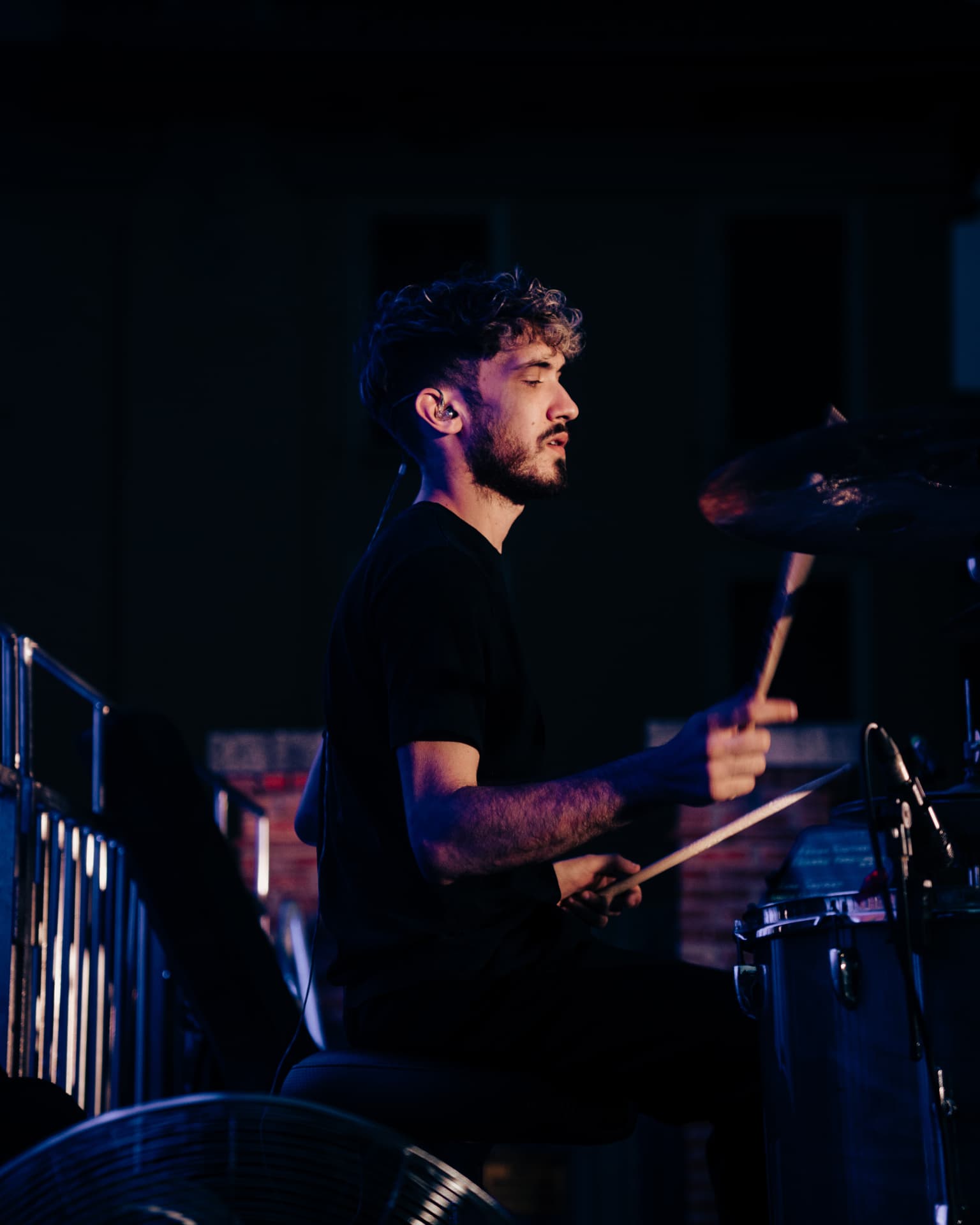 Erik Brienza performing live